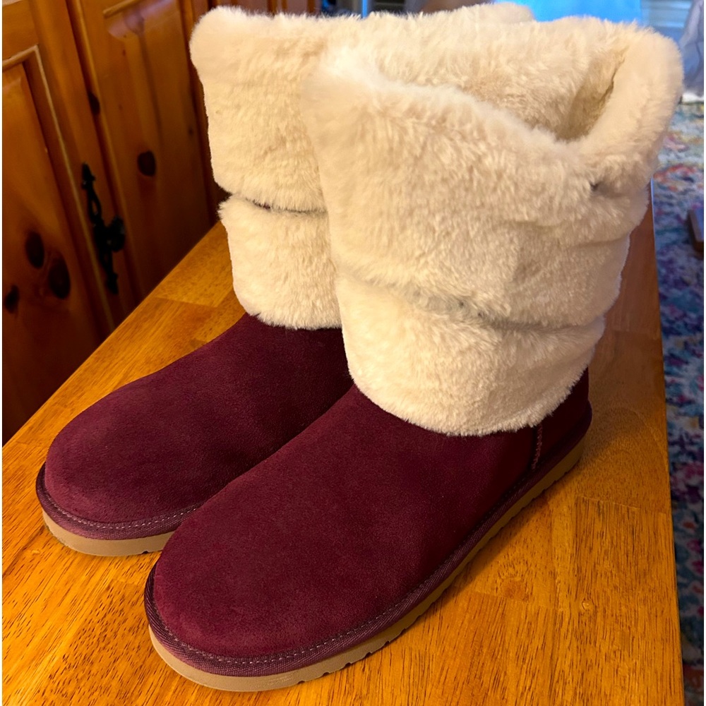 Koolaburra Uggs women’s size 9, Cranberry